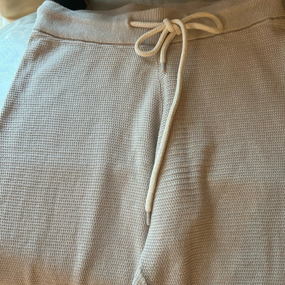 Varley Alice Textured white and beige